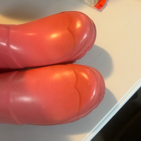 Pink Hunter tall rain boots - Picture 2 of 5